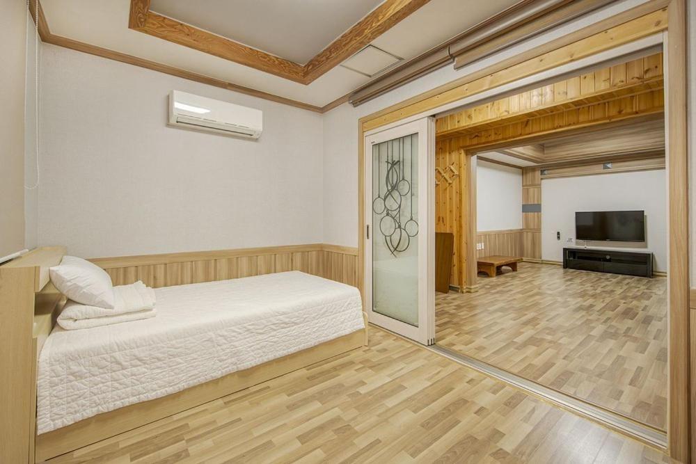 Boryeong Daecheon Sun And Moon Pension Экстерьер фото