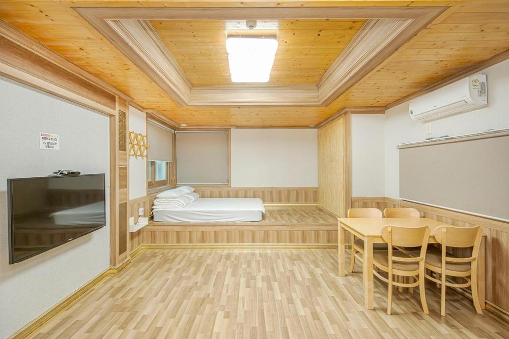 Boryeong Daecheon Sun And Moon Pension Экстерьер фото